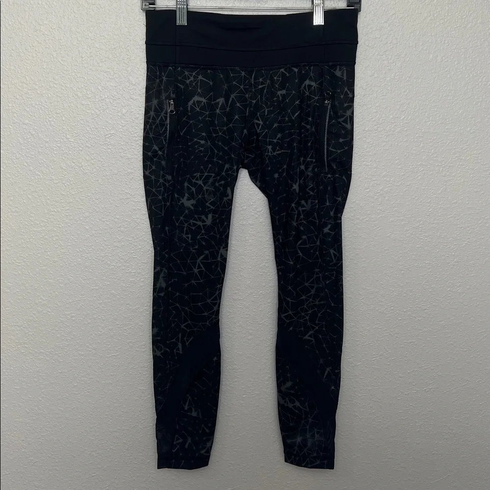 Lululemon Inspire Crop II Star Crush Coal Black Size 6
